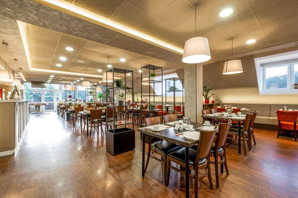 Pinia Hotel & Resort ชปินด์เลอรูฟ มลิน ภายนอก รูปภาพ