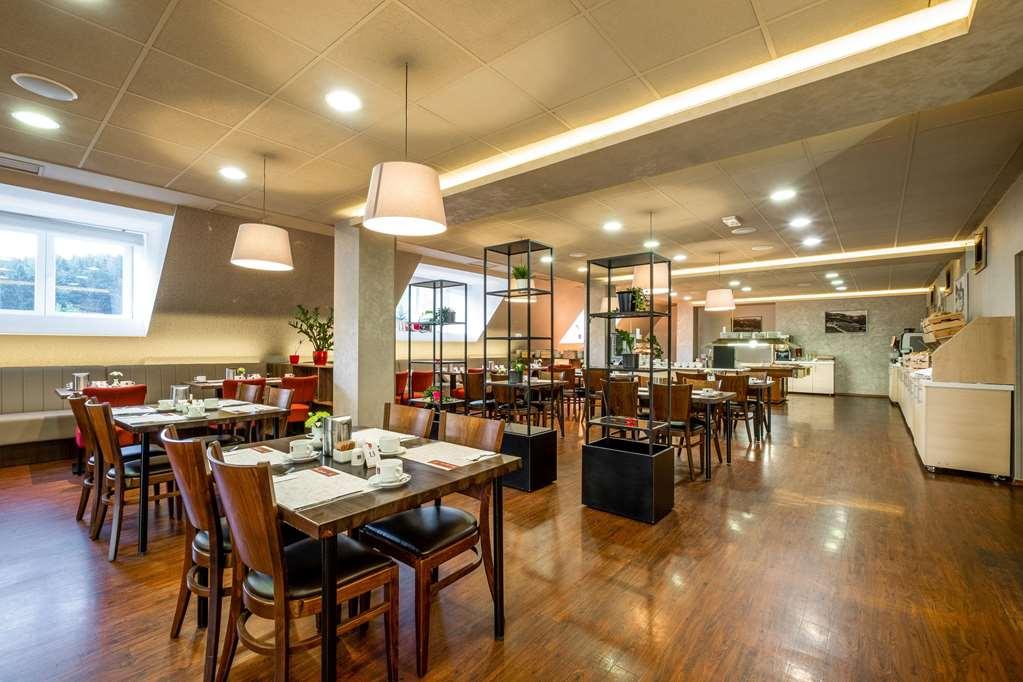 Pinia Hotel & Resort ชปินด์เลอรูฟ มลิน ภายนอก รูปภาพ