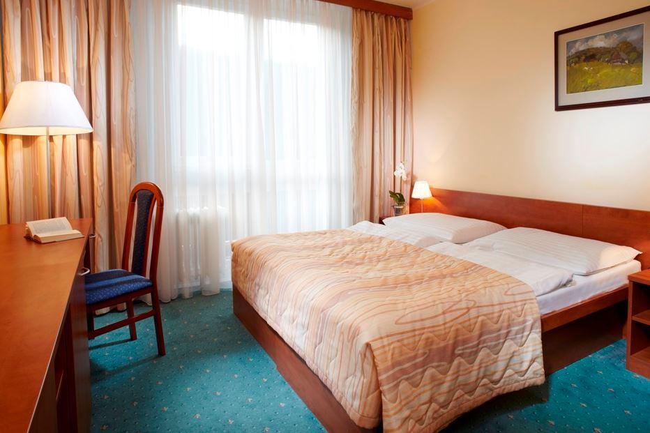 Pinia Hotel & Resort ชปินด์เลอรูฟ มลิน ภายนอก รูปภาพ