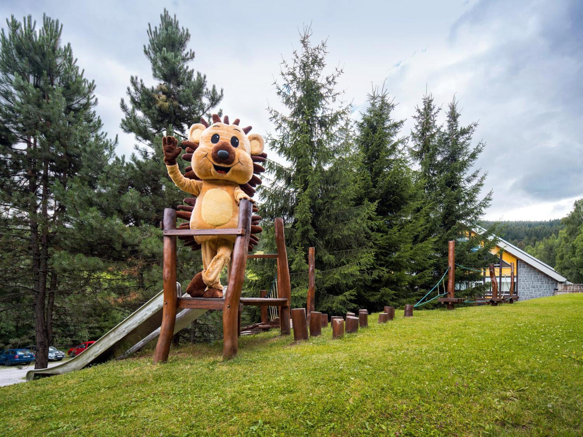 Pinia Hotel & Resort ชปินด์เลอรูฟ มลิน ภายนอก รูปภาพ