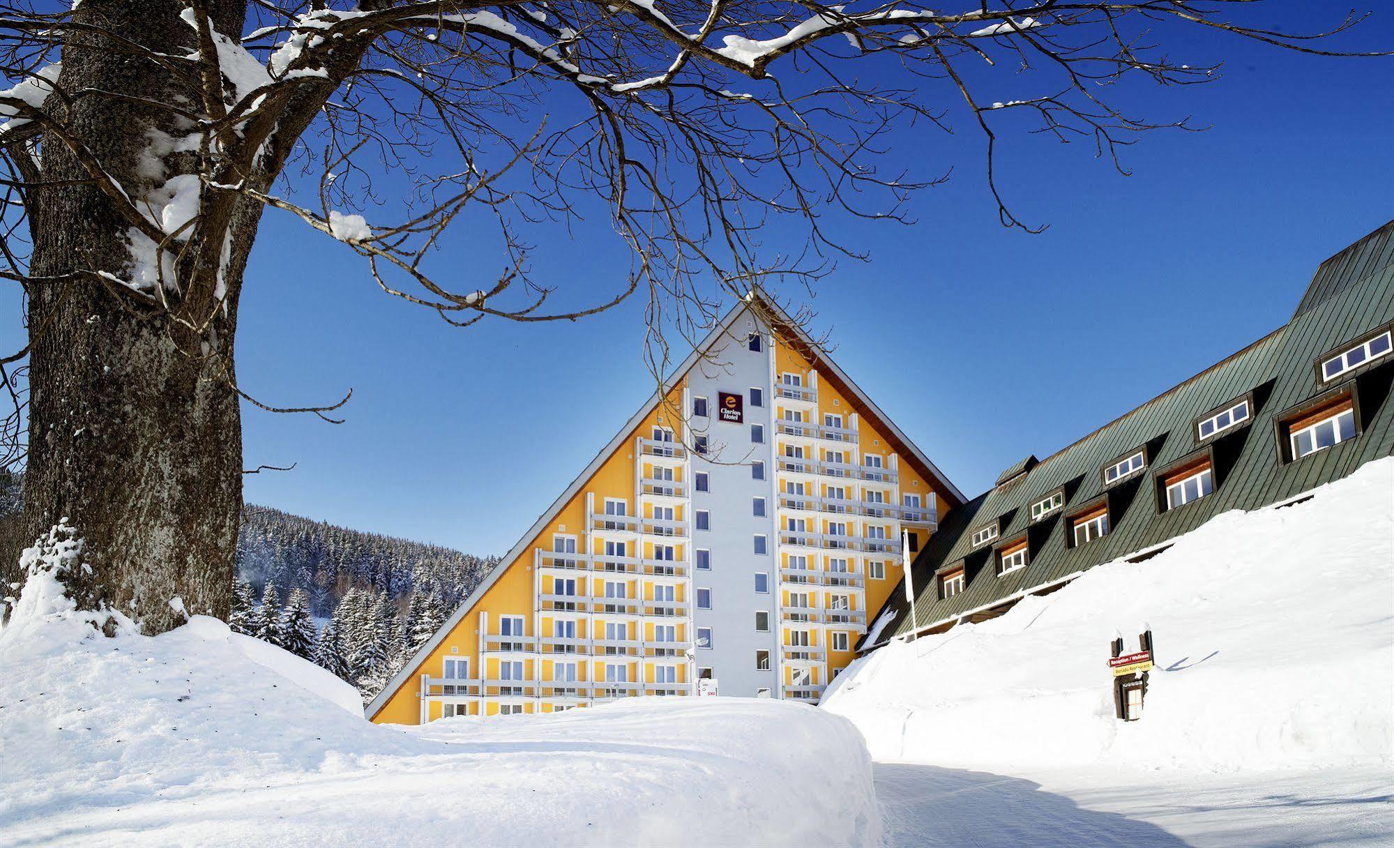 Pinia Hotel & Resort ชปินด์เลอรูฟ มลิน ภายนอก รูปภาพ