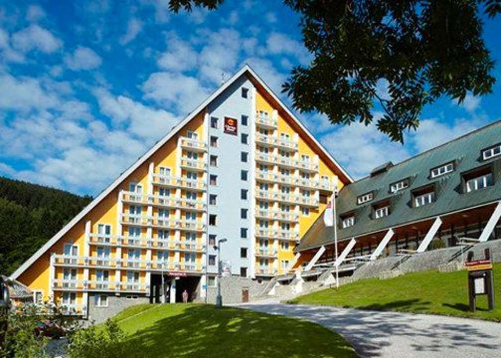Pinia Hotel & Resort ชปินด์เลอรูฟ มลิน ภายนอก รูปภาพ
